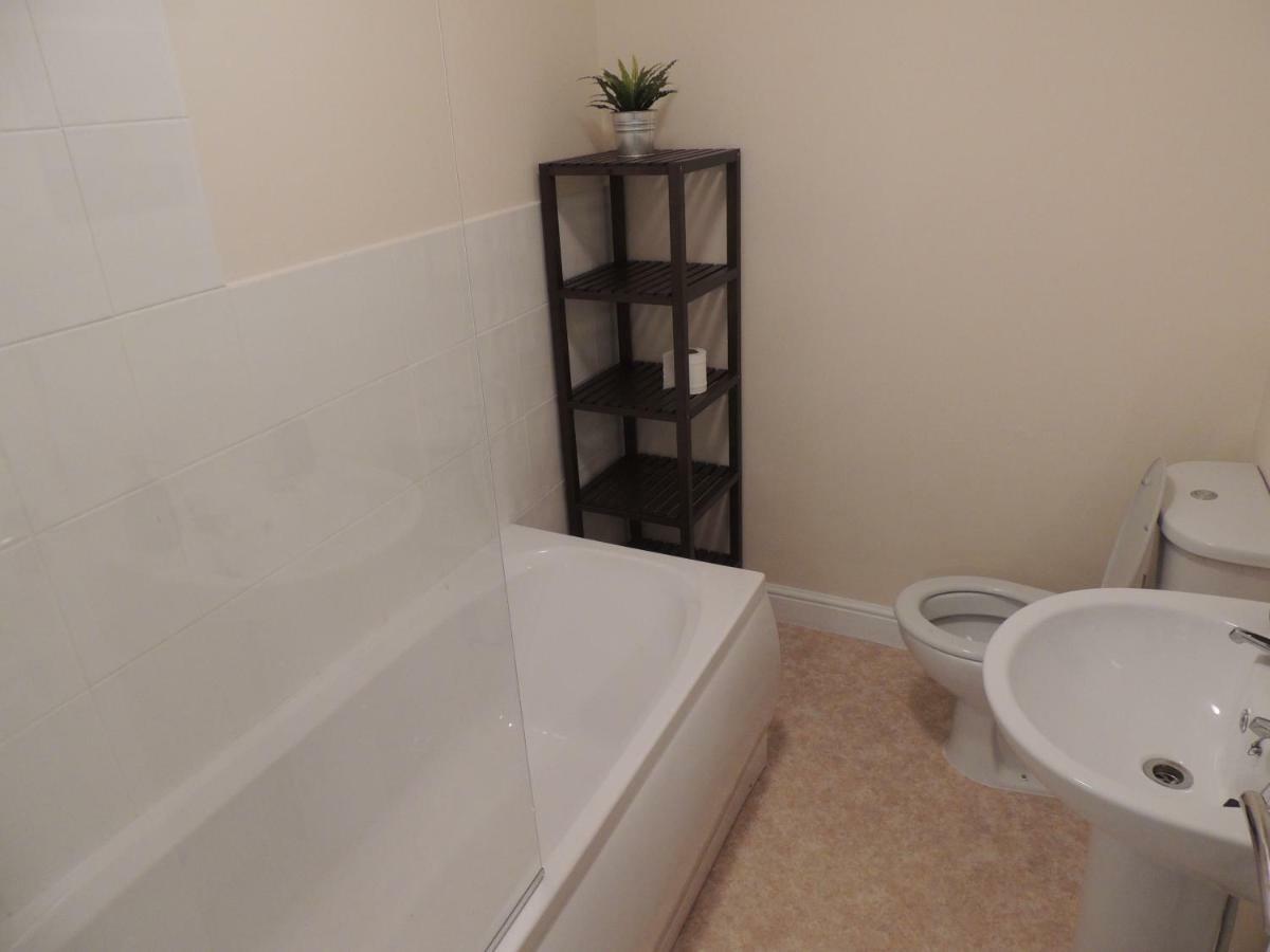 Apartment 2, 27 Skinner Street วิทบี ภายนอก รูปภาพ
